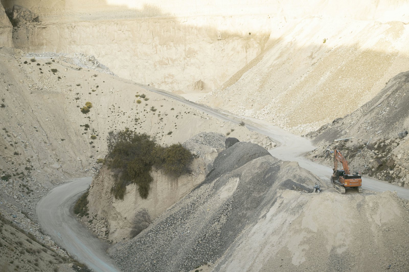 Working limestone quarry face